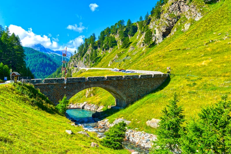 Steinbrücke auf der Timmelsjochstraße in Südtirol - ©Ilhan Balta - stock.adobe.com