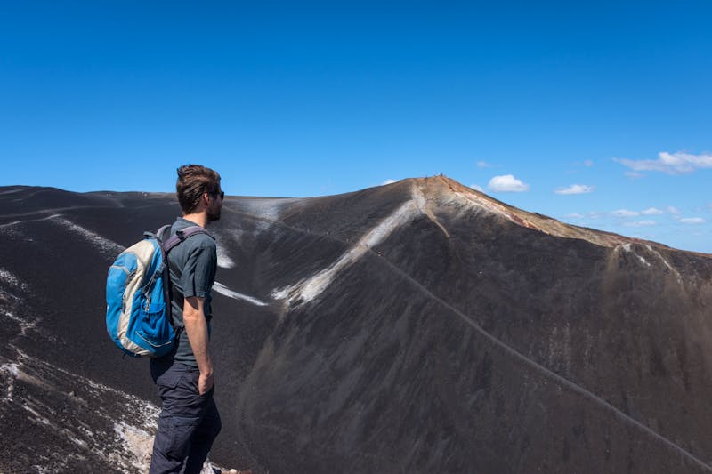 Wanderer auf dem Vulkan Cerro Negro, Nicaragua - ©Suzanne Plumette - stock.adobe.com