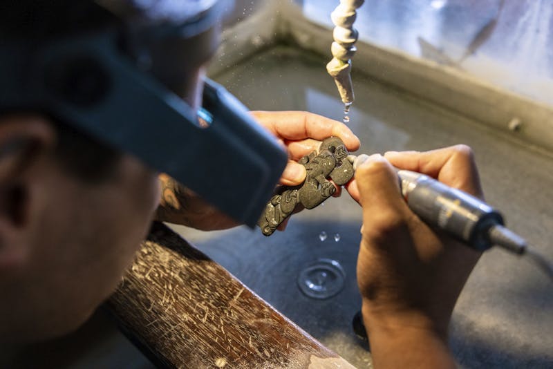 Handarbeit der Maori in Te Puia, Rotorua - &copy;Graeme Murray - Tourism New Zealand