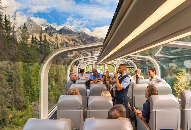 Rocky Mountaineer - GoldLeaf Service Host - ©Rocky Mountaineer - Laara Cerman