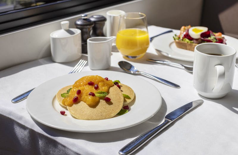 Rocky Mountaineer - Frühstück im GoldLeaf Service - ©Rocky Mountaineer