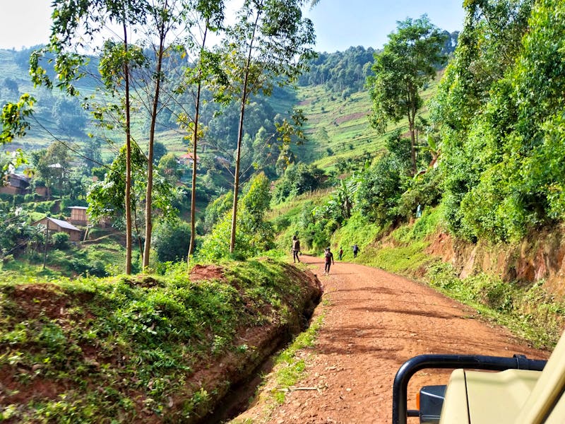 Fahrt zum Bwindi Impenetrable Nationalpark Uganda - ©Julian Bartsch - Eberhardt TRAVEL
