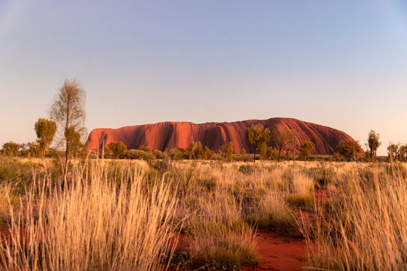 Uluru (Ayers Rock) im Kata Tjuta National Park, Yulara - ©Tourism Australia