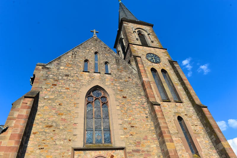 Pfarrkirche St. Laurentius  in Bad Soden-Salmünster - ©Ilhan Balta - stock.adobe.com