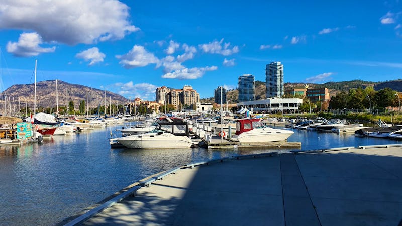 Spaziergang am Okanagan Lake in Kelowna - ©Kristin Weigel - Eberhardt TRAVEL