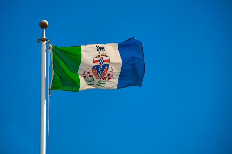 Flagge des Yukon Territoriums in Kanada - ©Vibe Images - stock.adobe.com
