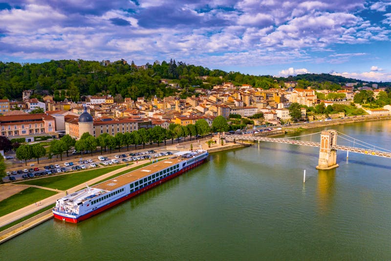 MS Bijou du Rhône in Trévoux  - ©© Holger Leue / www.leue-photo.com