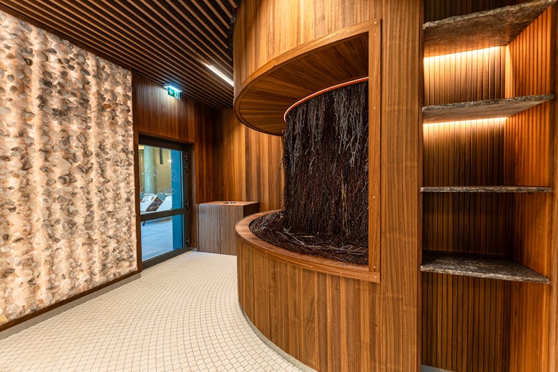 Gradierwerk im SOFRA FIT & SPA Gesundheitsinstitut – ©IdeaSpa