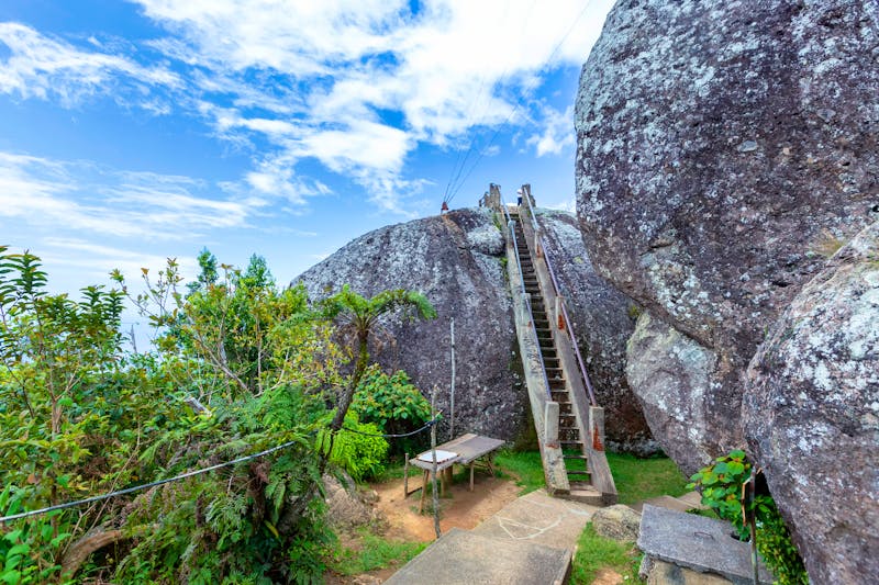 Monolith Gran Piedra in der Sierra Maestra bei Santiago de Cuba - ©Christian Kaehler - stock.adobe.com