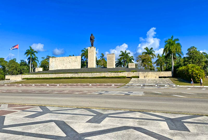 Che Guevara Mausoleum in Santa Clara - ©Dr. Elke Knappe - Eberhardt TRAVEL