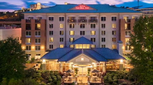 Hilton Garden Inn Chattanooga Downtown - Hotelgebäude – © 2025 Hilton