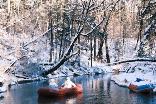 Bootsfahrt im Changbaishan Gebirge in Jilin, China &ndash; &copy; Xiuying Zou