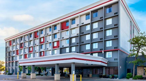 Best Western Plus Toronto Airport Hotel - Hotelgebäude – © 2002-2025 Best Western International, Inc