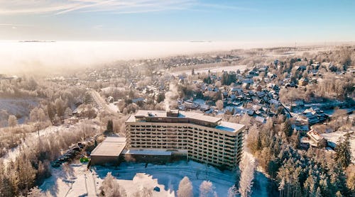 AHORN Harz Hotel Braunlage Außen im Winter – © 2025 AHORN Hotels & Resorts