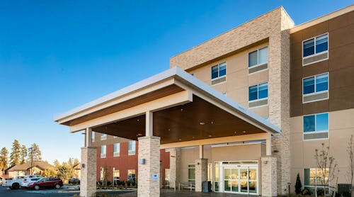 Holiday Inn Express & Suites Bend South - Hotelgebäude – © 2025 IHG