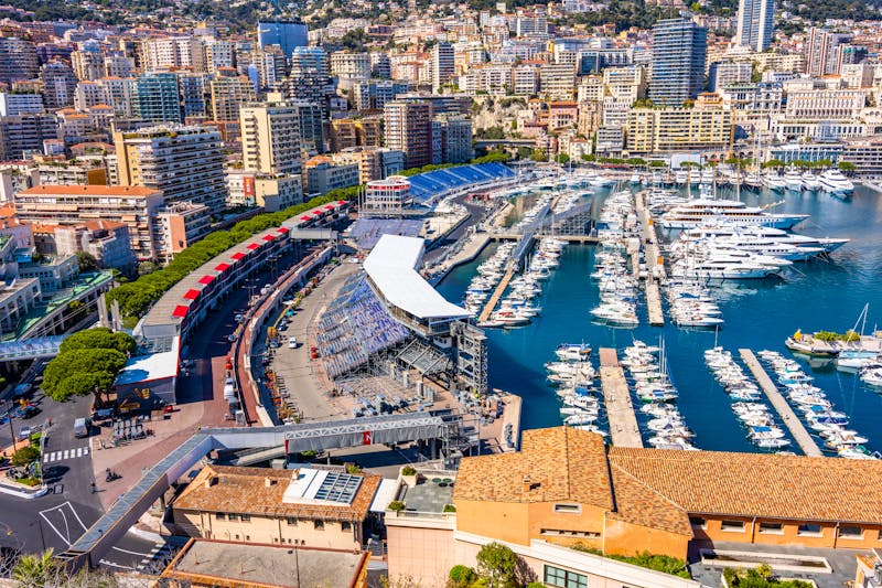 Hercule Hafen und Grand Prix Rennstrecke in Monaco - ©ivoderooij - stock.adobe.com