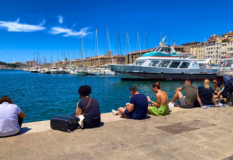 Pause am alten Hafen von Marseille - ©Ekkehard Villing - Eberhardt TRAVEL