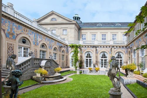 Bad Kisisingen - Schmuckhof  &ndash; &copy; Bayer. Staatsbad Bad Kissingen GmbH Foto Heji Shin
