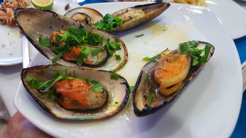 Fisch-Meze-Essen - ©Maxi Goldbach (Eberhardt TRAVEL)