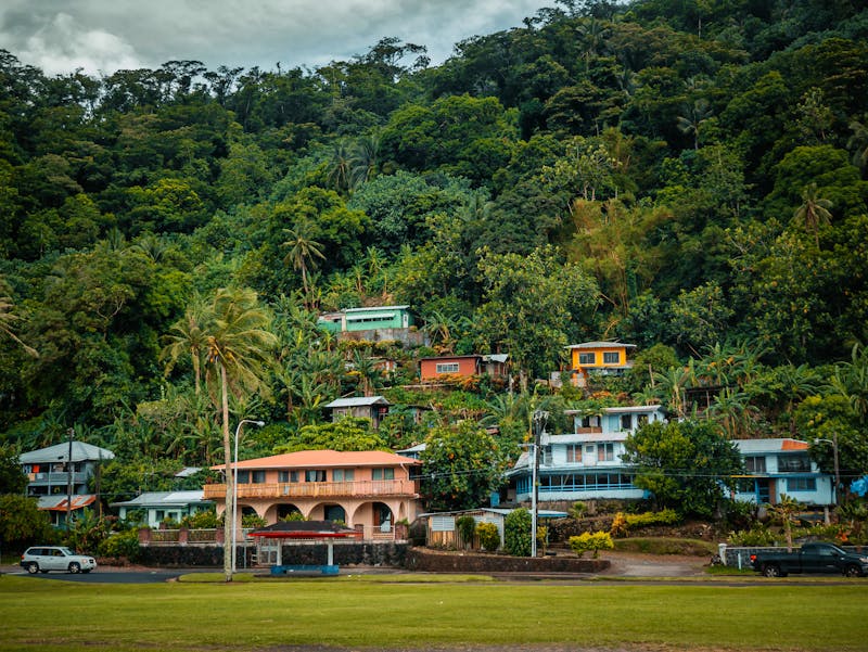 Typische Häuser in Tutuila auf Pago Pago - Amerikanisch Samoa - ©Irina - stock.adobe.com