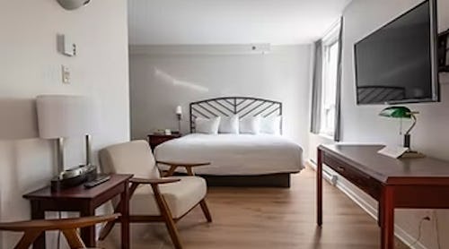 Hotel-les-Suites-Labelle-Zimmerbeispiel – © Hotel les Suites Labelle