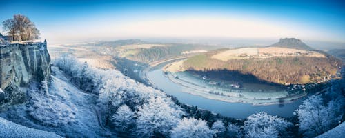 Blick von der Festung Königstein auf Lilienstein und die Elbe im Winter &ndash; &copy; MJ Fotografie - stock.adobe.com