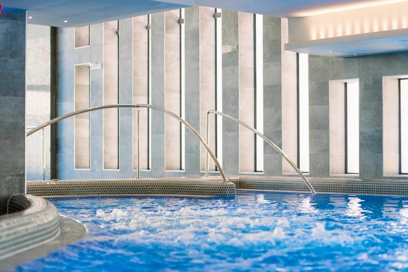 Bonvital Wellness & Gastro Hotel Beispiel Poolbereich – ©Bonvital Wellness & Gastro Hotel
