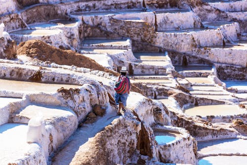 Salinen der Maras bei Urubamba in Peru &ndash; &copy; Galyna Andrushko - stock.adobe.com