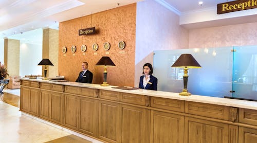 Armenien, Jerewan, Hotel Ani Plaza, Rezepzion – © Ratehawk