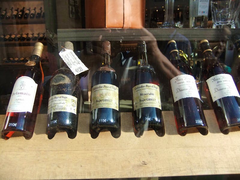 Weinangebot in St. Emilion - ©Eberhardt TRAVEL