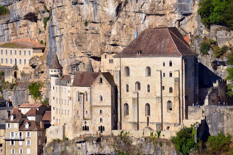 Basilique Saint-Sauveur in Rocamadour - ©Loulou & Lily - stock.adobe.com