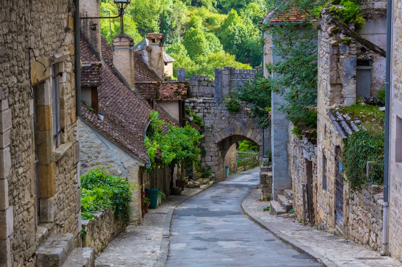 Mittelalterliche Gasse in Rocamadour - ©aurorecar - stock.adobe.com