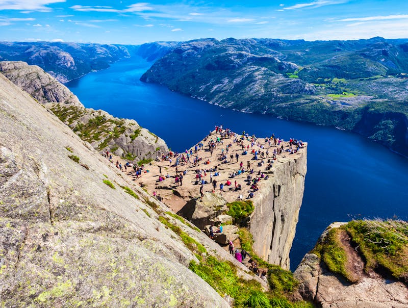 Felsplateau Preikestolen über dem Lysefjord  - ©saiko3p - stock.adobe.com