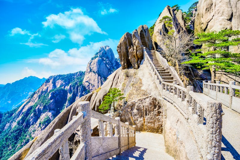 Huangshan Gebirge (Gelbe Berge)  - ©aphotostory - stock.adobe.com