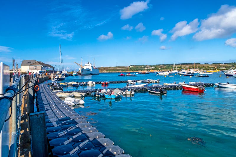 Hafen von Hugh Town auf der Scilly-Insel St. Mary's  - ©Stephen Butler - stock.adobe.com