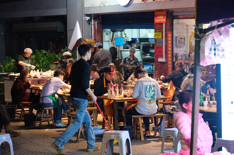 Restaurant-Szene in Chongqing, China - ©Sten Bernhardt - Eberhardt TRAVEL