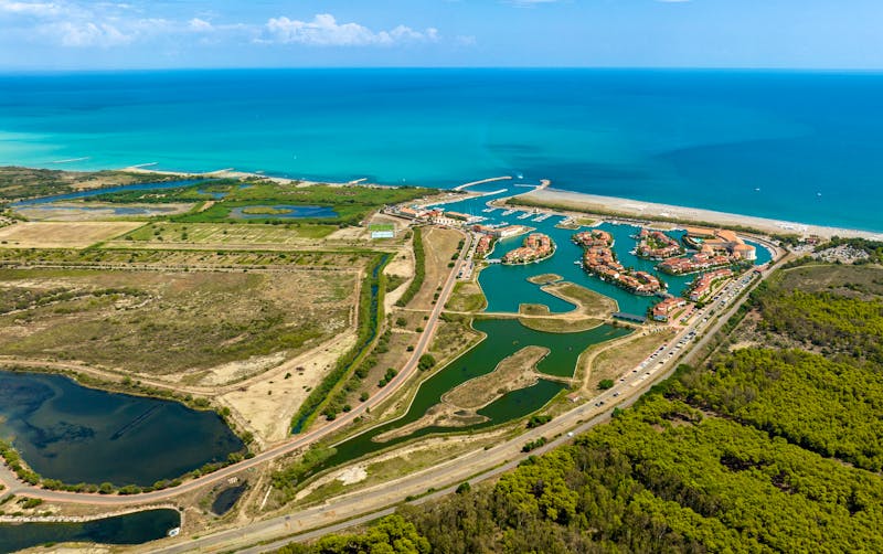 Blick auf die Marina von Policoro - ©Stefano Tammaro - stock.adobe.com