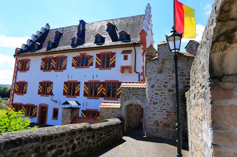 Bad Soden-Salmünster - Huttenschloss   - ©Verwendung weltweit  usage worldwide