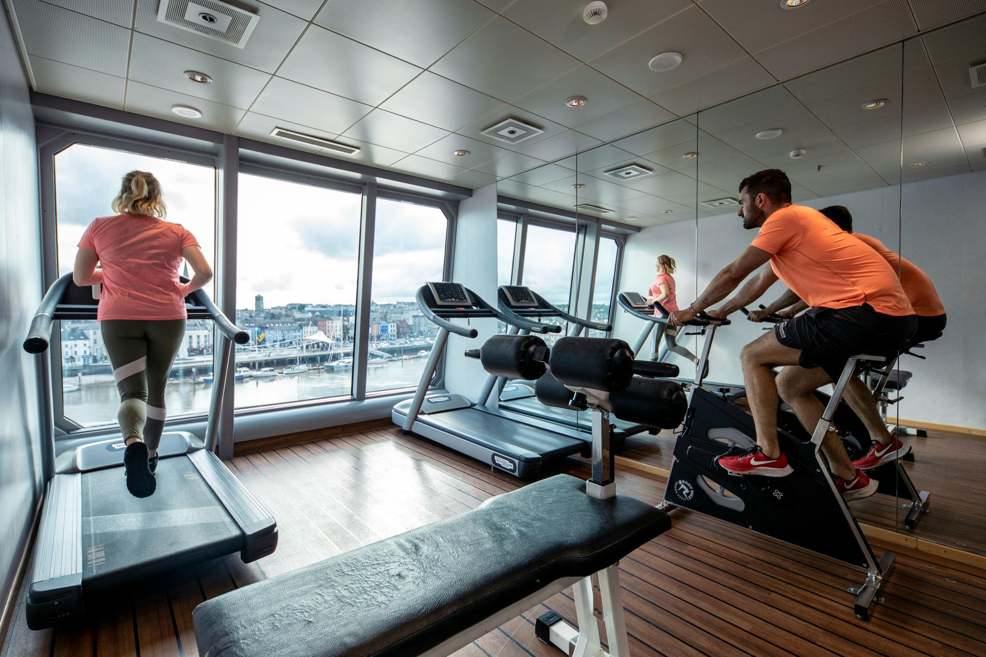MS Midnatsol - Fitness&nbsp;&ndash;&nbsp;&copy;&nbsp;Hurtigruten / Ultra Sharp Films Ltd