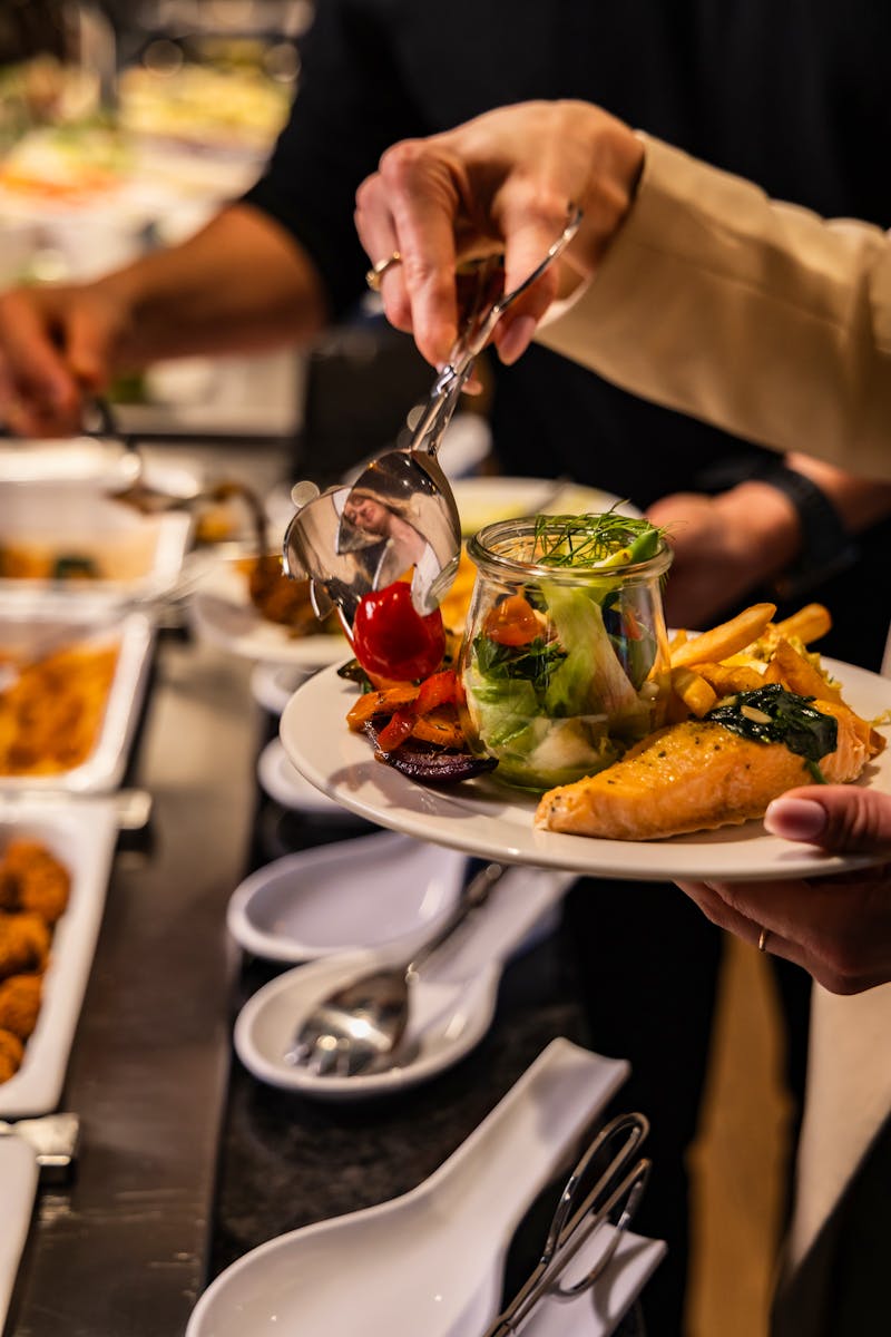 Essen im Hotel Forest Park – ©Marcin Ksiazczyk