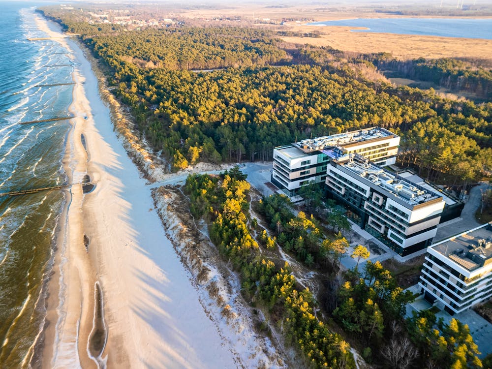 Luftaufnahme Hotel Shellter Resort & Spa &ndash; &copy; IdeaSpa