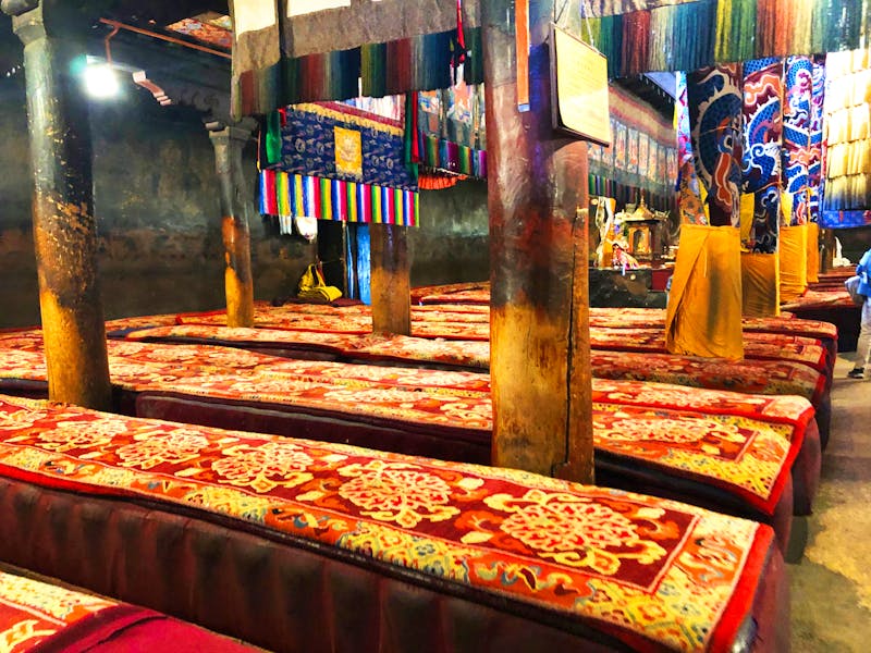 Im Inneren des Tashilhunpo-Klosters in Shigatse  - ©Ralf Mehnert - Eberhardt TRAVEL