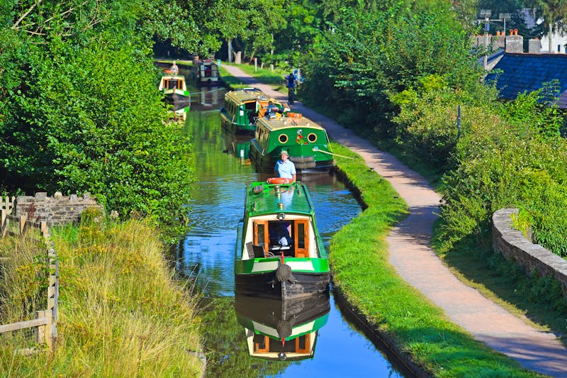 Bootsfahrt auf dem Brecon & Monmouthshire Kanal in Wales - ©Tom Martin / Wales News Service Ltd. - Visit Wales