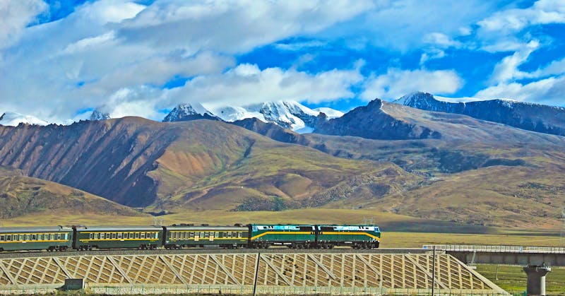 Zugfahrt in der Tibet-Bahn - ©zhichao - stock.adobe.com