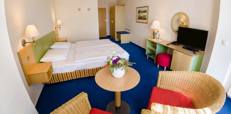Zimmerbeispiel Doppelzimmer im IFA Rügen Hotel & Ferienpark – ©IFA Rügen Hotel & Ferienpark