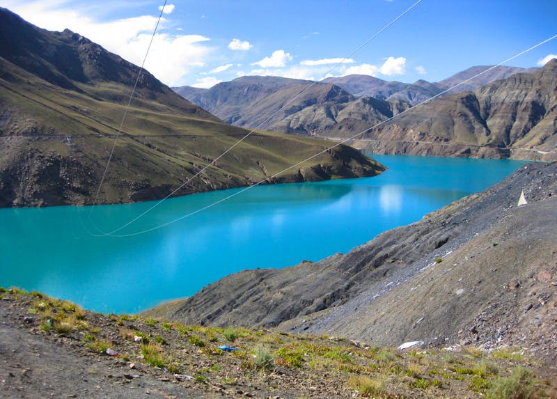 Stausee bei Gyantse in Tibet - ©Annette Zocher - Eberhardt TRAVEL