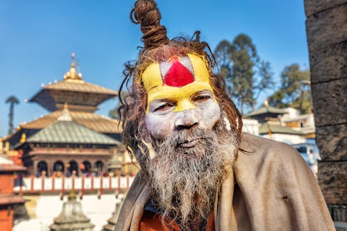 Sadhu im Pashupatinath Tempelkomplex in Kathmandu - Nepal &ndash; &copy; Ingo Bartussek - stock.adobe.com