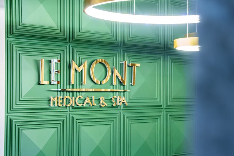 Rezeption im Le Mont Medical & SPA – ©Le Mont Medical & SPA