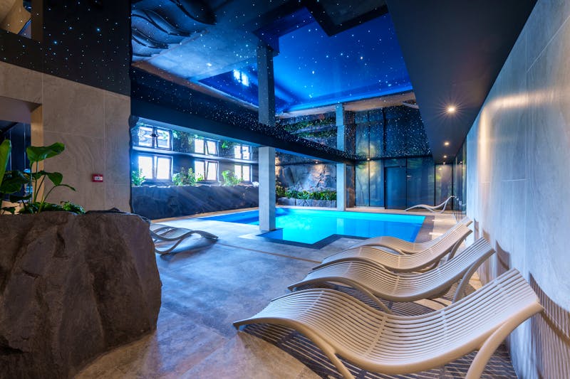 Schwimmbad im Le Mont Medical & SPA – ©Le Mont Medical & SPA