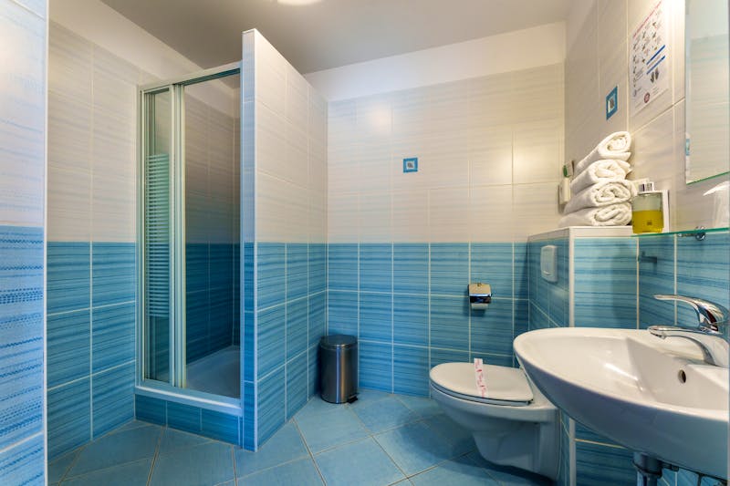 Badezimmer im Le Mont Medical & SPA – ©Le Mont Medical & SPA